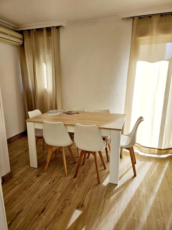 Apartamento Familiar En Triana Sevilla Exterior foto